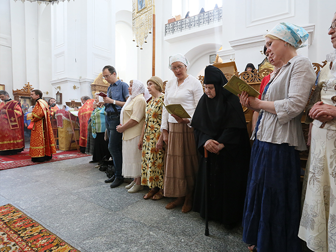 37-Малая вечерня с акафистом прп. Евфросинии.JPG